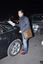 Karan Johar snapped as he leaves for Mackerech Festival in Mumbai on 29th Nov 2012 (3).JPG